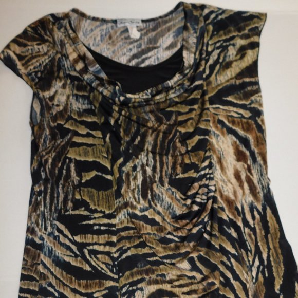 Large Tiger Animal Print Sleeveless Shirt - Picture 3 of 5